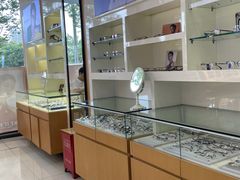 -光明眼镜·蔡司授权(徐泾店)