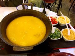 -鲜入围煮花胶鸡海鲜火锅