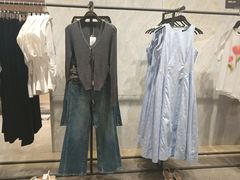 -URBAN REVIVO(上海中庚漫游城店)