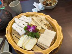 -滇釜火锅·能喝汤的火锅(车公庄店)