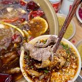 原来成都也有这个！！酸汤锅真的好好吃！！