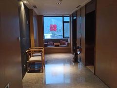 -铂逸梦秦酒店(横店梦幻谷店)
