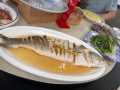 -七的湖·晚芳亭·阳澄湖农家菜·大闸蟹(莲花岛店)