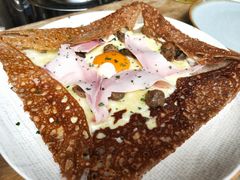 鸡蛋蘑菇熏肉荞麦可丽饼-RAC BAR(安福路店)