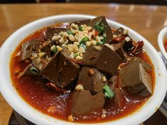 土冒血旺-炉小二铜锅牛蛙•川湘菜(三里屯店)