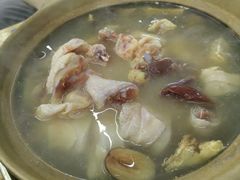 -广味炭炉鸡煲(宝业路分店)