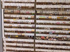 -三福时尚(三峡广场华夏银座店)