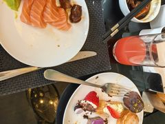 -圣丰索菲特·2 On 988 Café 自助餐厅