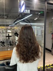 -奈川烫染Salon