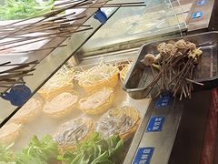 自助取餐区-让签签飞小郡肝串串香(春熙路形象店)