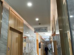 -上海仁爱医院口腔科 · 种植