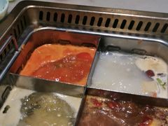 -巴渝瓦肆重庆鲜火锅(宝龙环湖店)