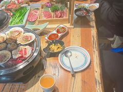 -汉城烤肉·黑金冠(华山路店)