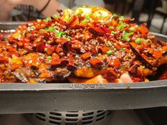 怪味烤鱼-江边城外烤全鱼(世茂广场店)