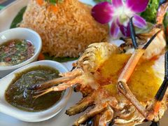 -Chom Cafe and Restaurant