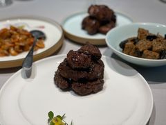 沪市牛肉粒-屋里厢上海菜馆