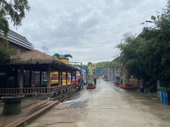 -呀路古热带植物园