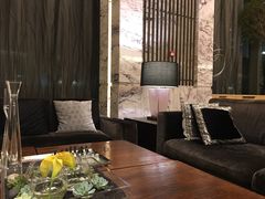 -上海漕河泾万丽酒店