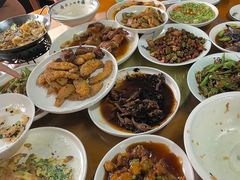 -芦茨金富饭庄·25年老字号·专做稻草鸡