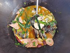 -老刘生态大鱼坊铁锅炖鱼(赛马场店)