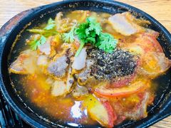 番茄牛肉砂锅-胜泽眼镜烧烤(云霄路直营店)
