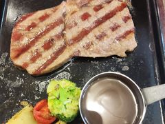 滋滋炭烤风味牛排-必胜客(上海华谊新所店)