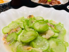 苹果丝瓜炒花蛤肉-四道菜·福建菜馆(新街口金鹰店)