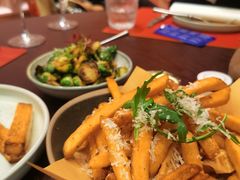 -普朗姆生蚝牛排馆 The Plump Oyster(成都摩方购物中心店)