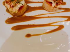 深海扇贝配金色花菜水瓜柳-Jean Georges