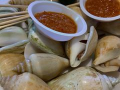 -东海岸人工湖美食村