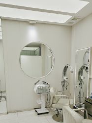 -PE SALON