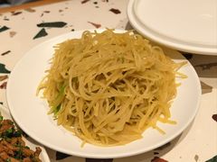 酸辣土豆丝-姥姥家春饼店(惠新东街店)