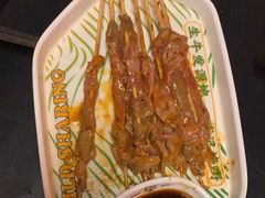 -威记烧嘢·南宁烧烤·超级生牛(绿地店)