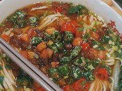 -亮欢寨酸汤鱼(沙冲路店)