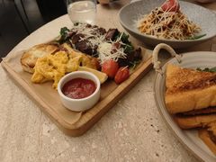 -玲婧胡同·生日蛋糕·餐厅(嘉里城店)