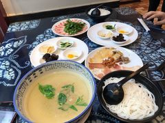 -桥香园云南过桥米线(金马碧鸡店)