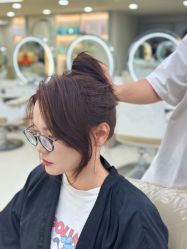 -十六番发型师事务所