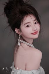 -艾米丽婚纱礼服