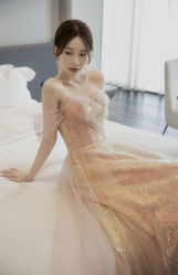 -莫小姐婚纱