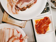 -山焱·炭火自助烤肉(周浦万达店)