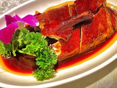 本帮酱鸭腿-三玛璐酒楼(汉口路店)