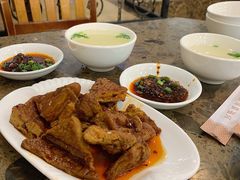 -周家大连水饺(美专校街店)