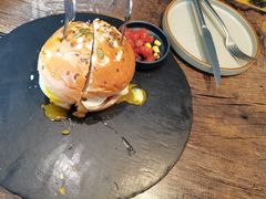 -HIGH FIVE哈福手工汉堡(桂林路店)