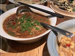 鲳鱼烧年糕-荣小馆(杭州大厦店)
