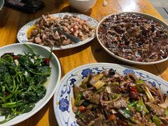 -九九牛肉馆(南山路店)