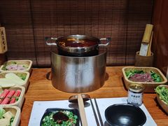 -独食火锅·半米屋台(直营总店)