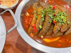 -湖南人家湘菜馆(镇江路店)