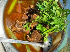 -肥肥虾庄·金牌油焖大虾(沙湖店)