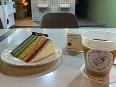 彩虹蛋糕-ADO KAFE(大学城店)
