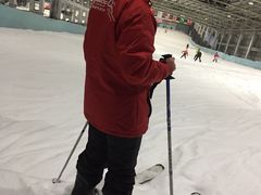 -乔波室内滑雪场